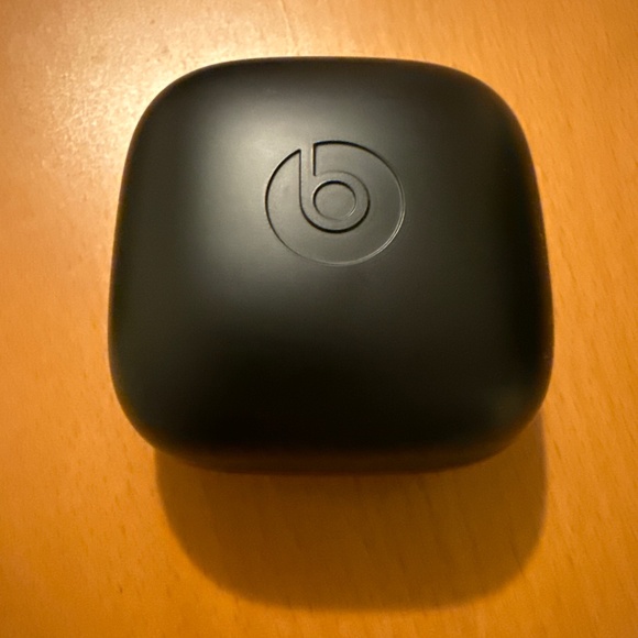 Beats by Dre Powerbeats Pro - Black - Picture 1 of 5
